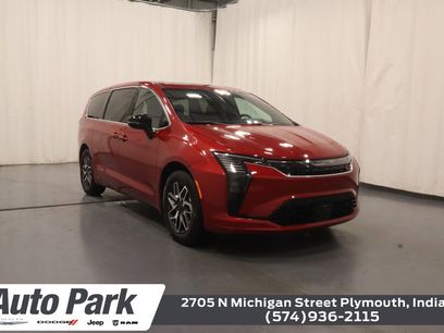New 2027 Chrysler Pacifica Limited