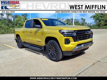 Used 2023 Chevrolet Colorado Z71 w/ Z71 Convenience Package 2