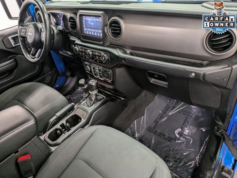 Used 2021 Jeep Gladiator Willys image 30