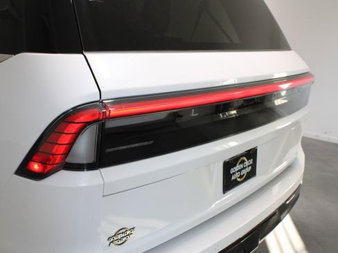 New 2025 Lincoln Navigator L Reserve image 65