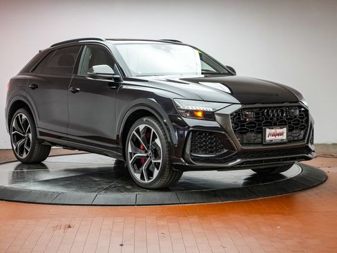 Used 2020 Audi RS Q8 w/ Carbon Optic Package AWD/4WD image 16
