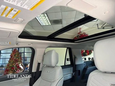 New 2026 Ford Expedition Platinum w/ Platinum Ultimate Package image 24