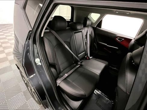 Used 2025 Kia Soul GT-Line image 26