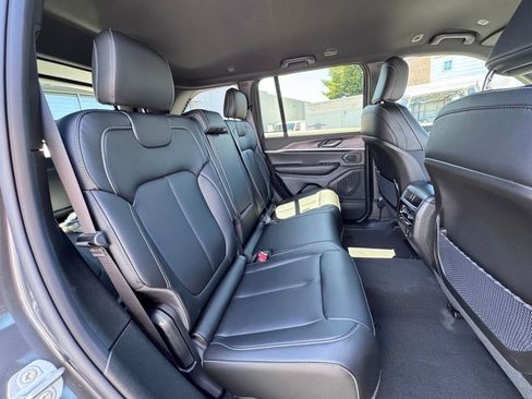 New 2026 Jeep Grand Cherokee Limited AWD/4WD image 21