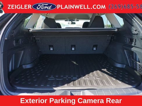 Used 2023 Subaru Outback Premium AWD/4WD image 10