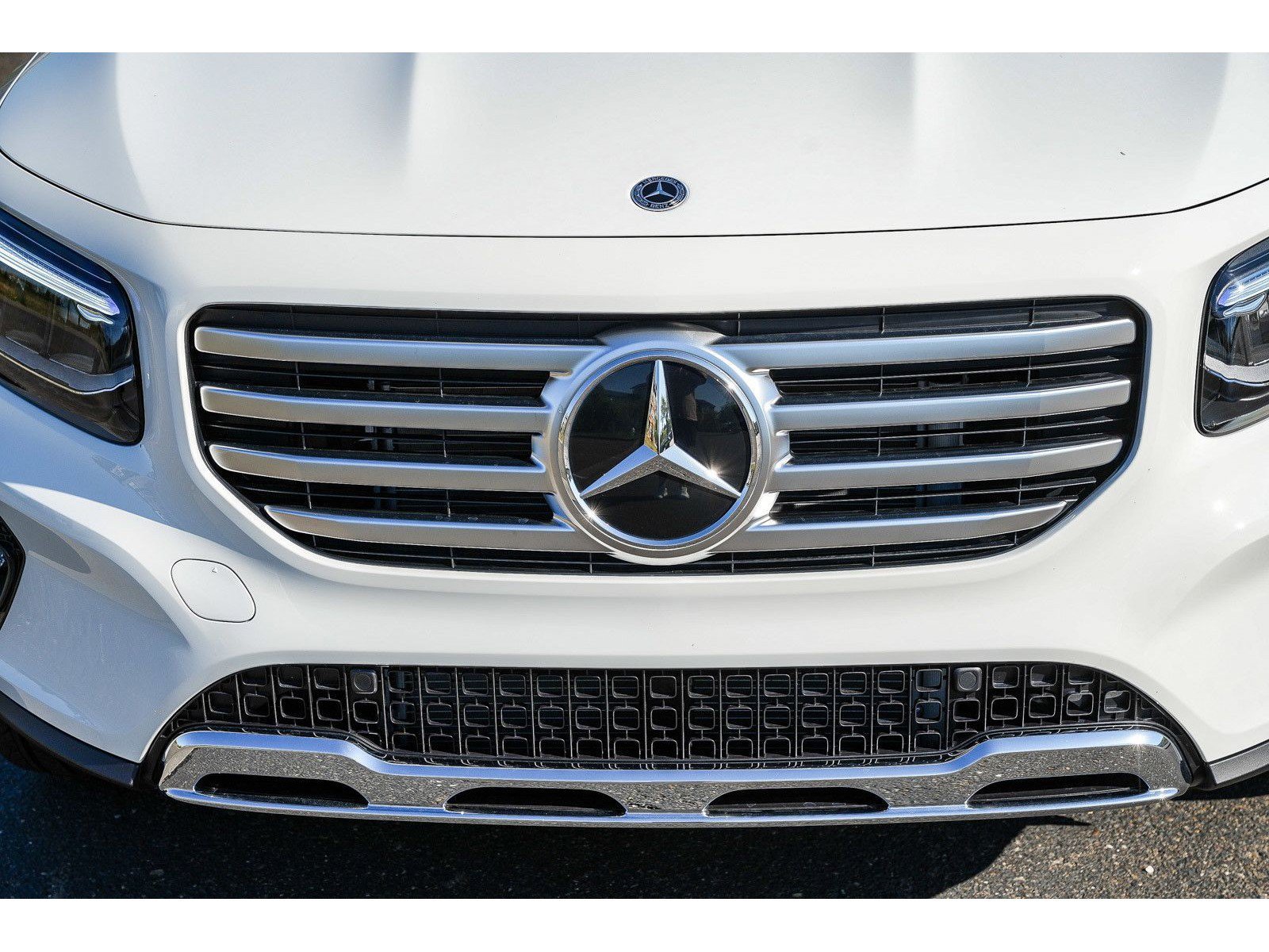 Certified 2026 Mercedes-Benz GLB 250 4MATIC image 7