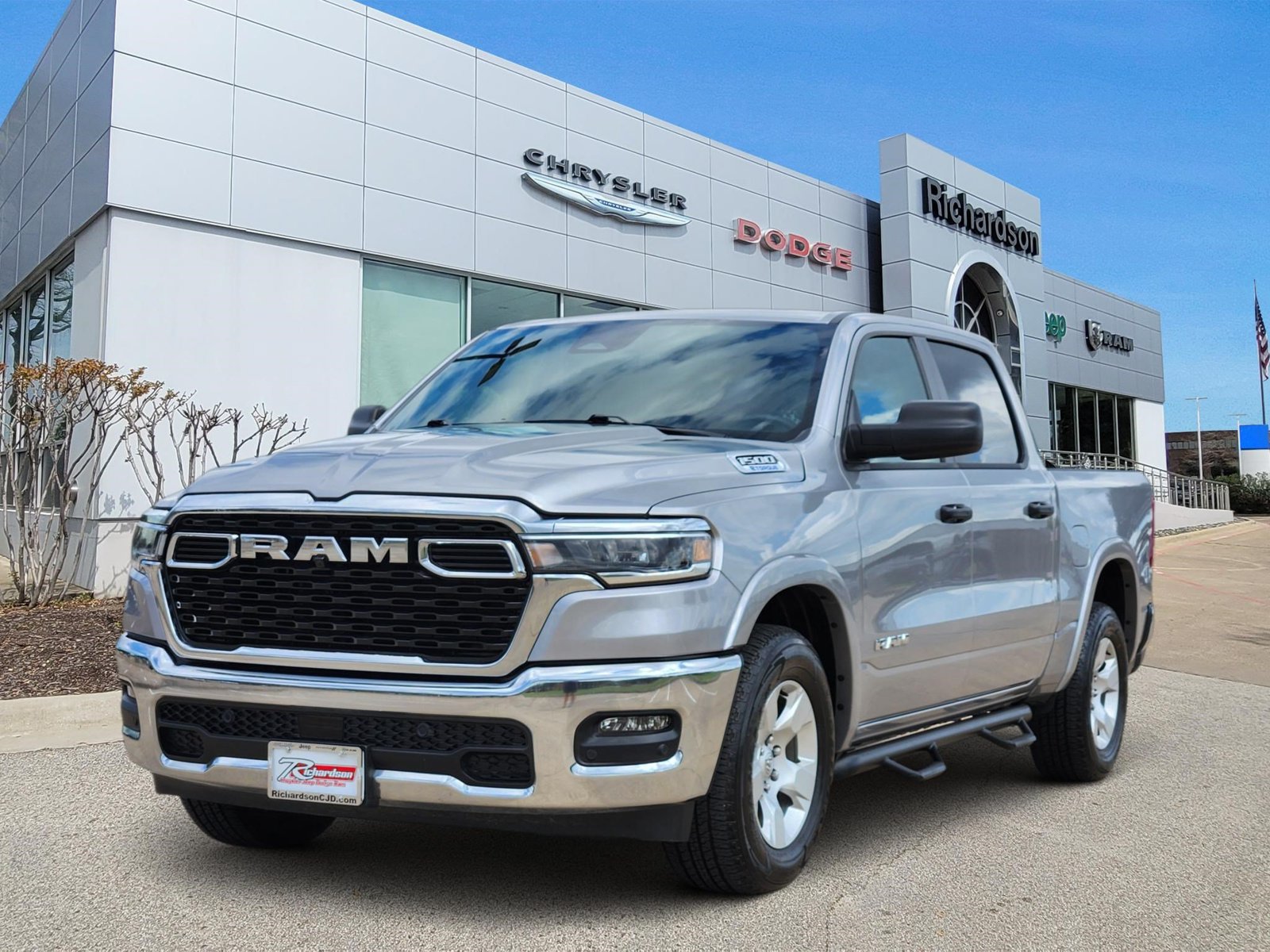 Used 2025 RAM 1500 Big Horn RWD image 2