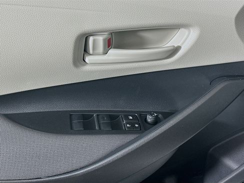 Used 2026 Toyota Corolla LE FWD image 15