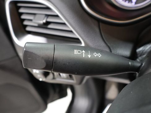 Used 2020 Jeep Cherokee Trailhawk w/ Cold Weather Group AWD/4WD image 42