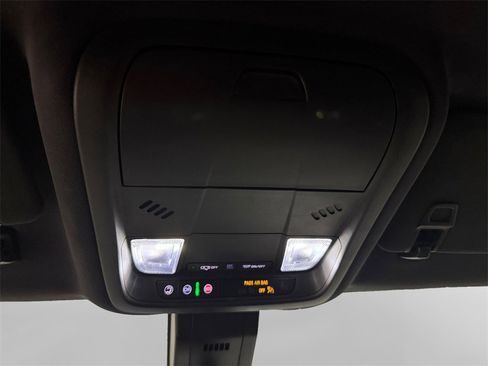 Certified 2023 Chevrolet Equinox RS image 23