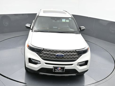 Used 2021 Ford Explorer King Ranch w/ Premium Technology Package image 31