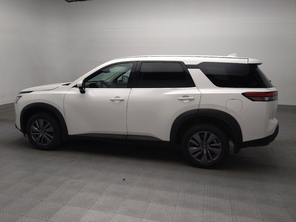 Used 2022 Nissan Pathfinder SV AWD/4WD image 5