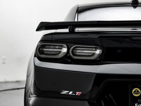 Used 2021 Chevrolet Camaro ZL1 image 13