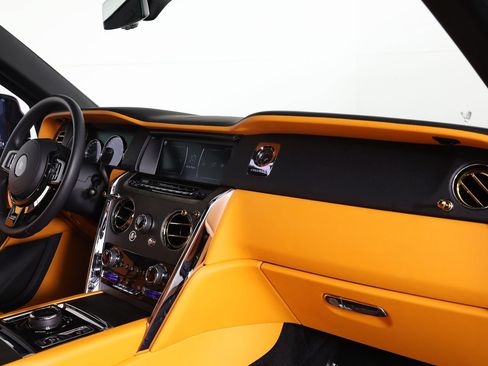 Certified 2022 Rolls-Royce Cullinan w/ Cullinan Package AWD/4WD image 25
