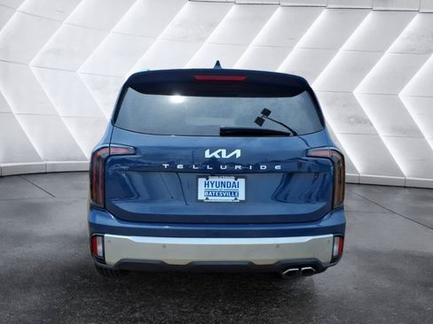 Used 2024 Kia Telluride SX FWD image 4