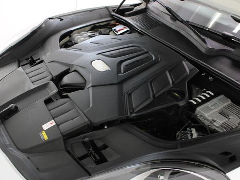 Used 2021 Porsche Cayenne image 74