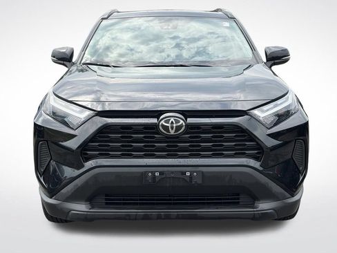 Used 2025 Toyota RAV4 XLE AWD/4WD image 3