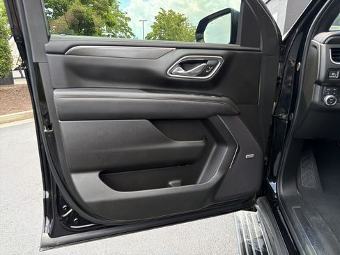 Used 2024 GMC Yukon AT4 w/ AT4 Premium Plus Package AWD/4WD image 25