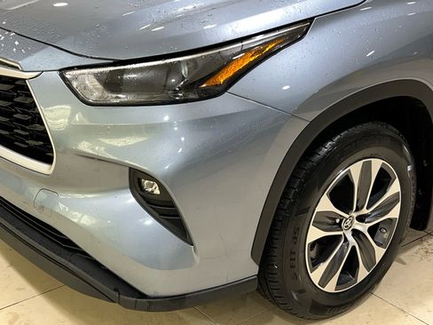 Used 2022 Toyota Highlander XLE image 5