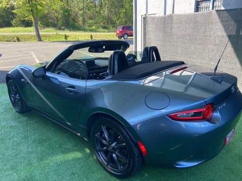Used 2017 MAZDA MX-5 Miata Grand Touring RWD image 12
