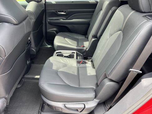 New 2026 Toyota Grand Highlander AWD image 24