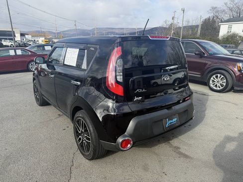 Used 2015 Kia Soul image 8