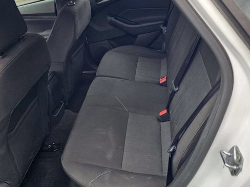 Used 2017 Ford Focus SE FWD image 13