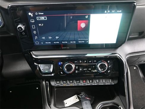 Used 2024 GMC Sierra 1500 AT4X image 15