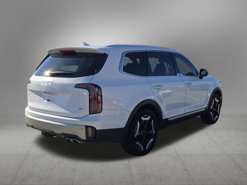 Used 2024 Kia Telluride EX w/ EX Captain's Chair Package AWD/4WD image 6
