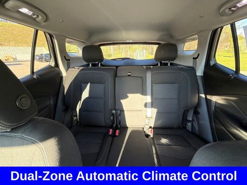 Used 2024 GMC Terrain SLE w/ Driver Convenience Package AWD/4WD image 13