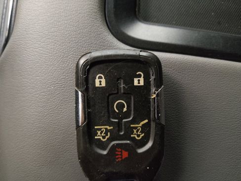 Used 2019 Chevrolet Tahoe LT AWD/4WD image 32