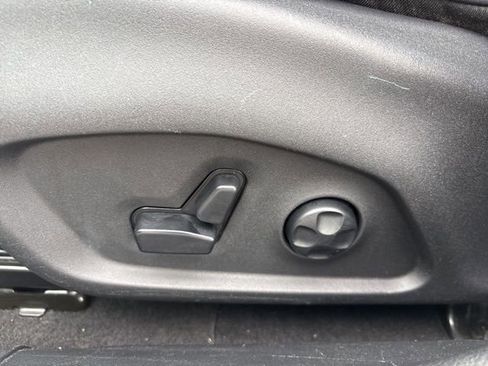 Used 2018 Jeep Compass Latitude w/ Popular Equipment Group image 23