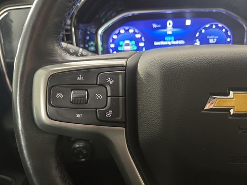 Used 2022 Chevrolet Silverado 1500 LT AWD/4WD image 15