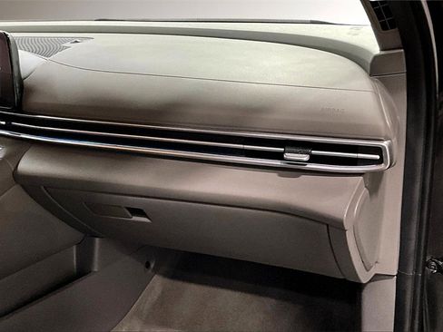 Used 2024 Hyundai Elantra SEL image 26