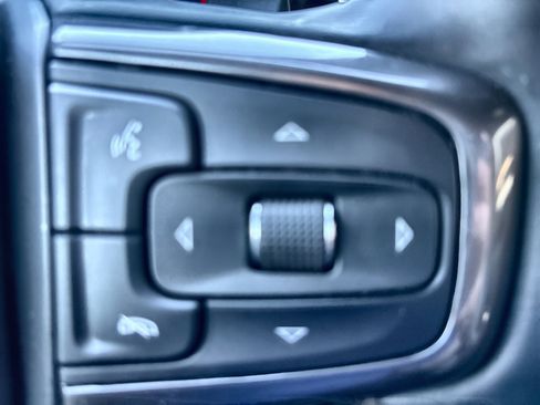 Used 2024 Chevrolet Silverado 1500 ZR2 w/ Technology Package image 20