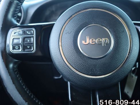 Used 2017 Jeep Wrangler Sahara image 23