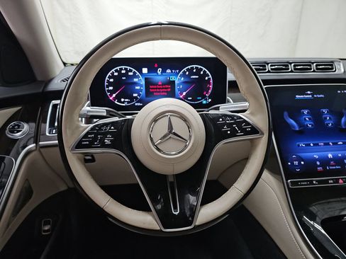 Used 2023 Mercedes-Benz S 500 4MATIC image 11