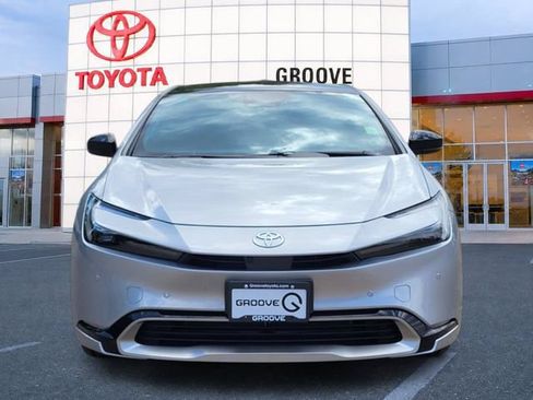 Used 2024 Toyota Prius Prime Premium w/ Advanced Technology Package FWD image 9