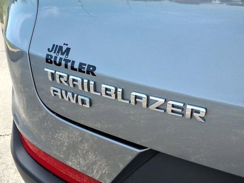 Used 2025 Chevrolet TrailBlazer LT image 25