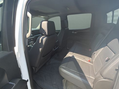 Used 2024 Chevrolet Silverado 1500 LTZ w/ Technology Package AWD/4WD image 11