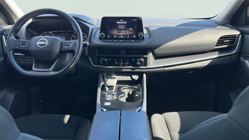 Used 2025 Nissan Rogue S FWD image 16