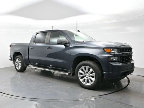 Used 2021 Chevrolet Silverado 1500 Custom image 1