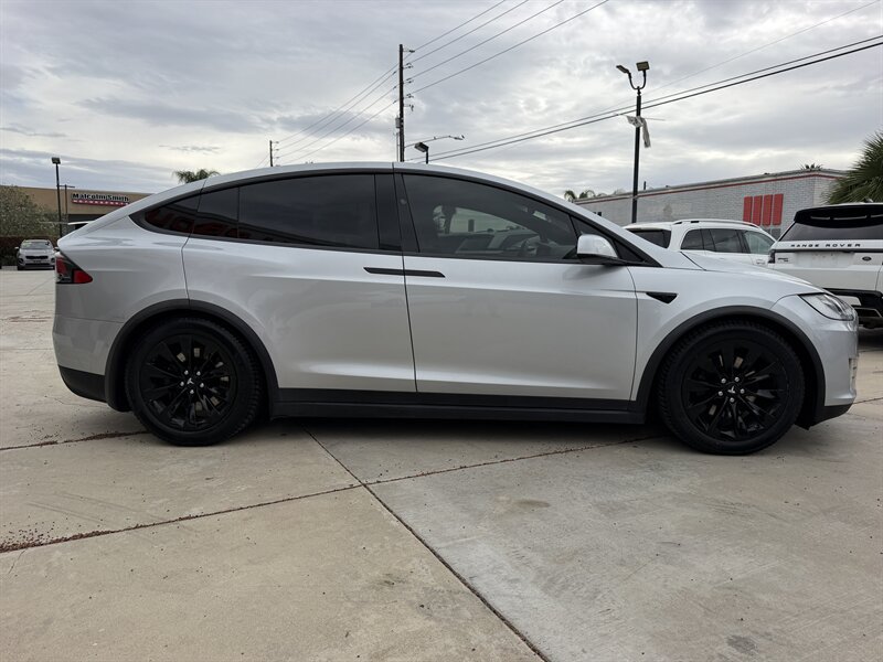 Used 2016 Tesla Model X 90D AWD/4WD image 5