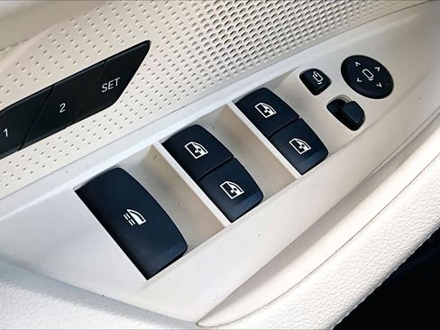 Certified 2023 BMW 430i Convertible w/ Convenience Package image 35