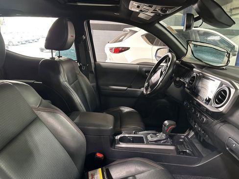 Used 2019 Toyota Tacoma TRD Pro image 10