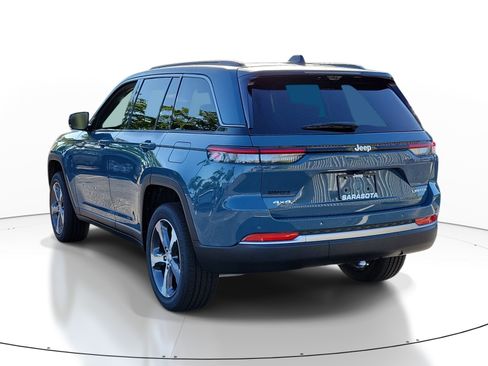 New 2026 Jeep Grand Cherokee Limited AWD/4WD image 4
