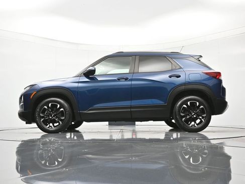 Used 2021 Chevrolet TrailBlazer LT w/ Convenience Package FWD image 42