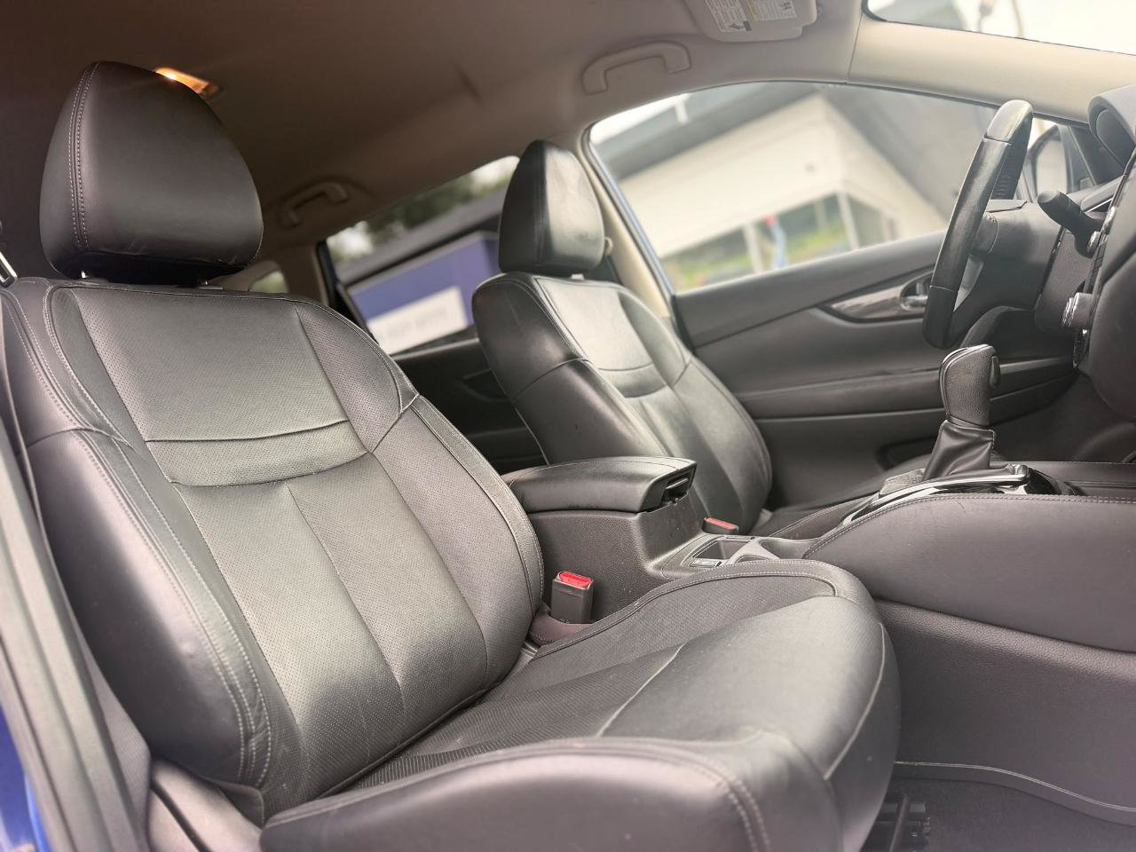 Used 2018 Nissan Rogue SL AWD/4WD image 15