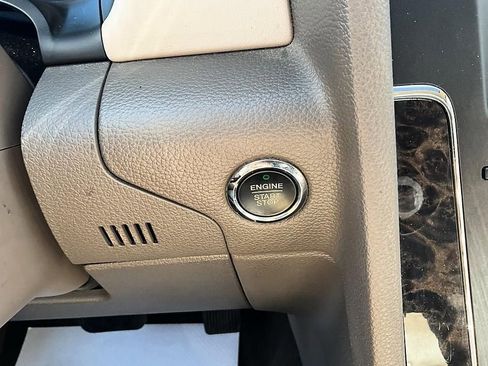 Used 2015 Lincoln Navigator L 4WD image 18