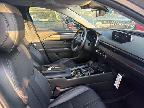 Used 2026 MAZDA CX-50 AWD 2.5 S w/ Weather Package image 3